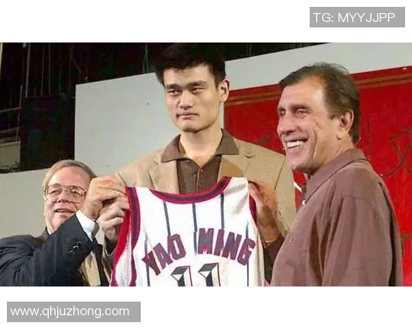 姚明校队打球的青春岁月与篮球梦想的追逐之路