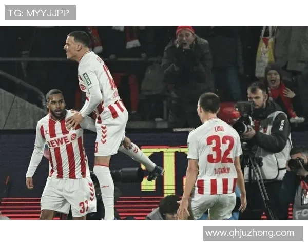 足总杯激战：马竞逆转拜仁引发争议判罚全场沸腾