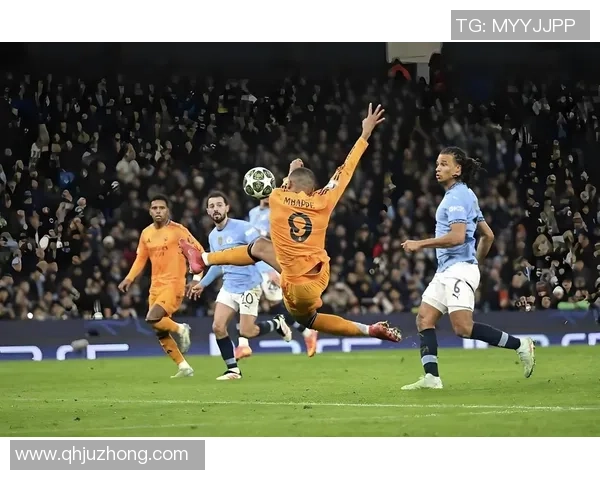 世界杯精彩对决本菲卡与那不勒斯激战成平局数据分析揭示比赛亮点与反转瞬间