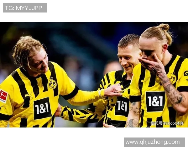 那不勒斯大胜多特蒙德红牌事件引发全场热议与争议分析 那不勒斯大胜多特蒙德红牌事件引发全场热议与争议分析